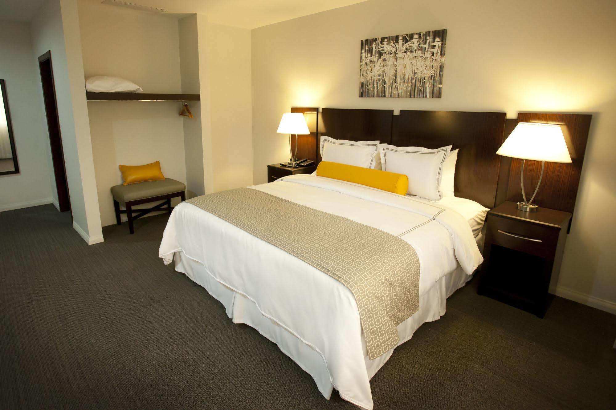 Hotel Los Andes Сан Педро Сула Екстериор снимка